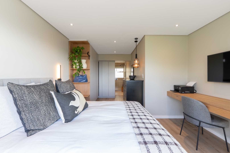 3 Bedroom Property for Sale in Sea Point Western Cape